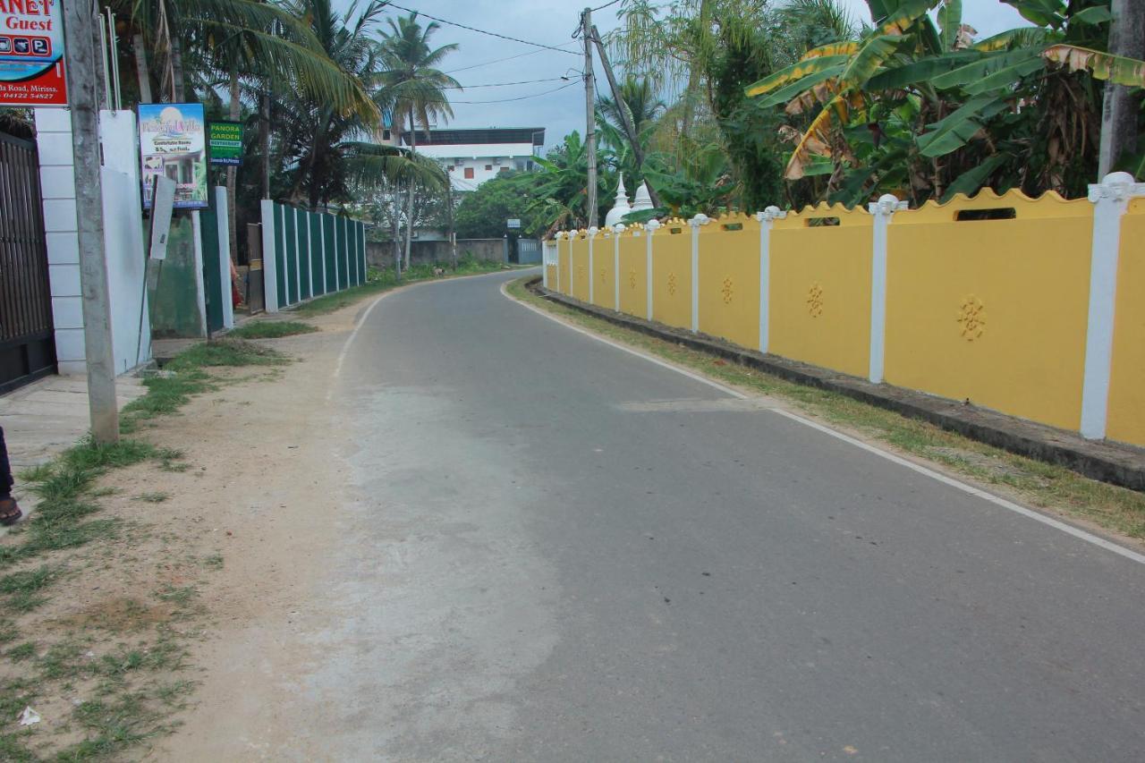 Maduranga N Guest Bed & Breakfast มิริสซา ภายนอก รูปภาพ